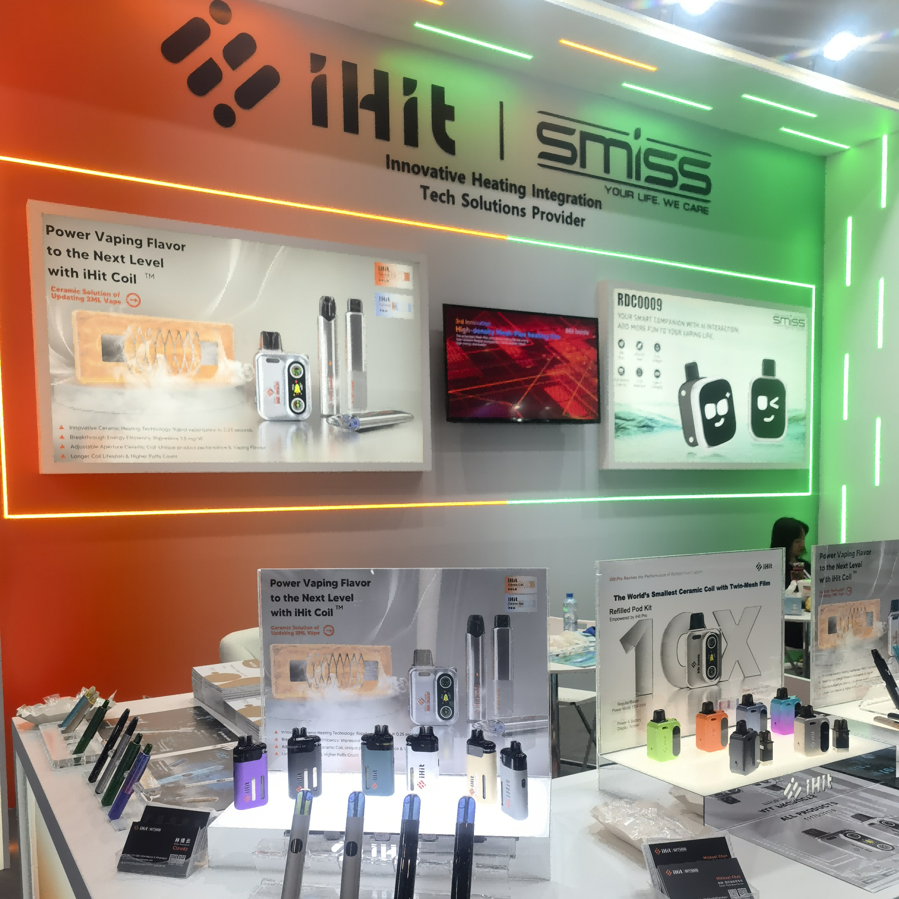 Visible Tank Vape and Silky-Smooth Vapor : iHit Pro Ceramic Heating Technology Featured at Intertabac, Highlighting Unique Advantages with Partners.